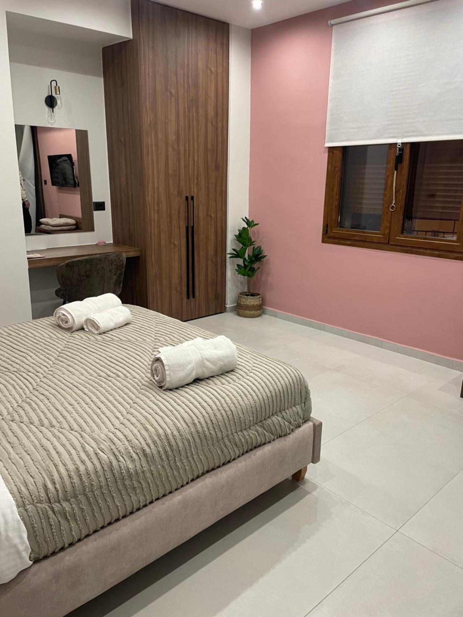 Incanto Luxury Suites 2 Навпакт Номер фото